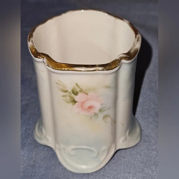 Floral Porcelain Vase or Toothpick Holder with Gold Trim Signed J. Huber - Picture 2 of 9
